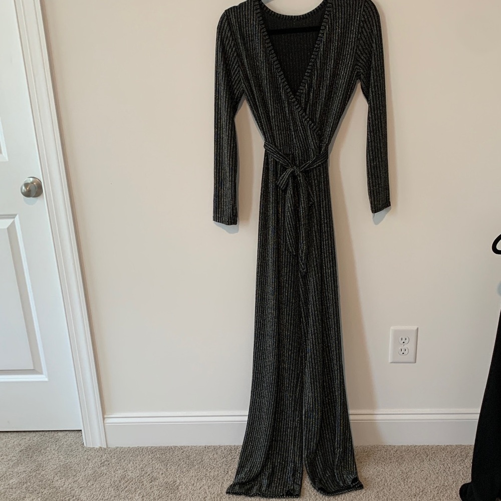 Elegant Black and Silver Striped Women's vintage metallic knit jumpsuit 70 s M
